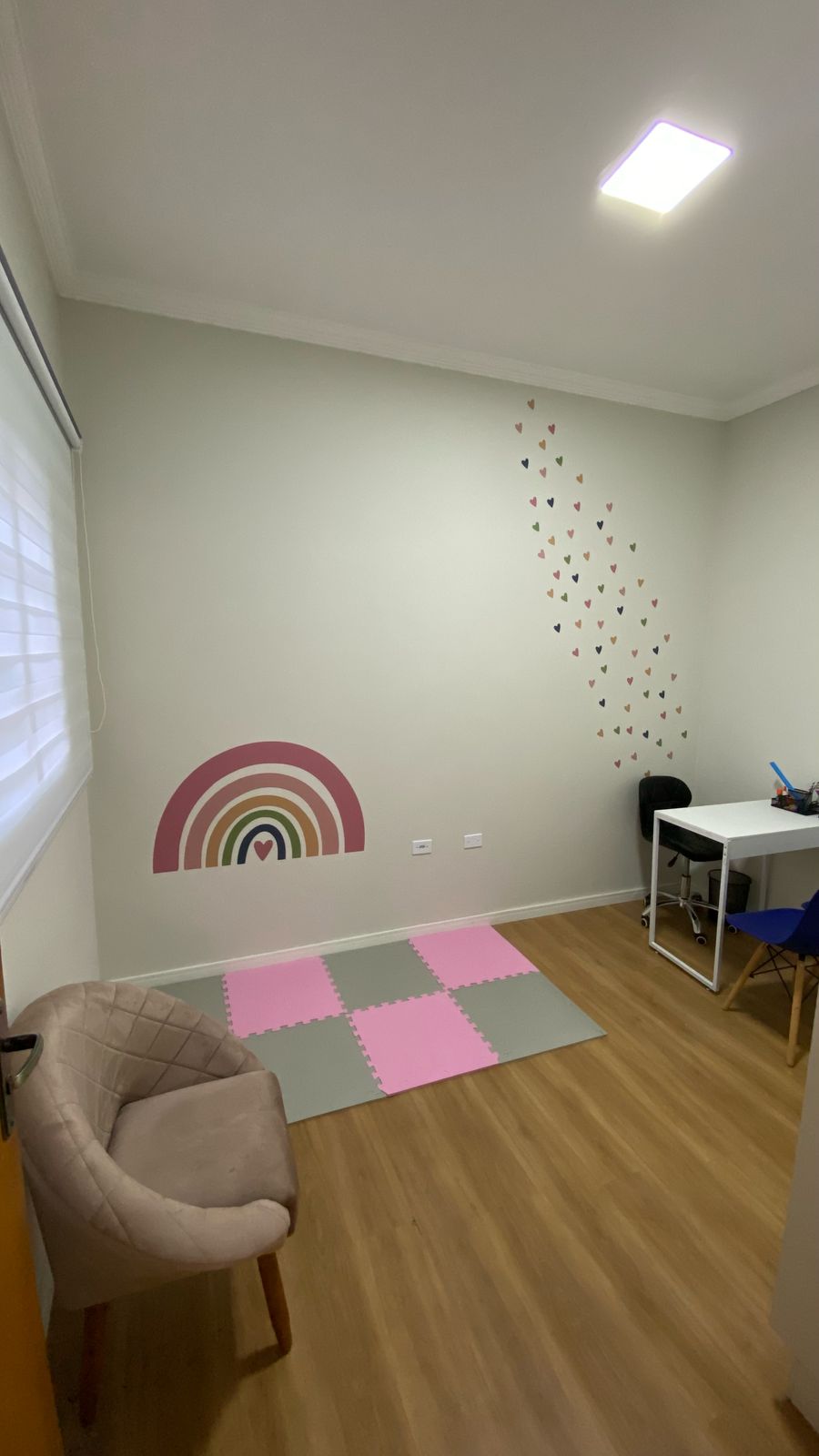 Sala com Arco-íris